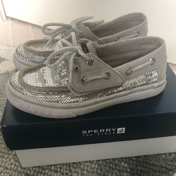 Girls sliver sparkle Sherry shoes size 10 1/2 - Picture 1 of 4